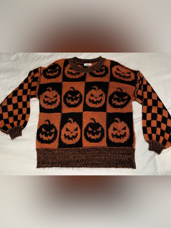 TALULAH Sweaters - TALULAH Black and Orange Pumpkin Checker Knit Crewneck Sweater
